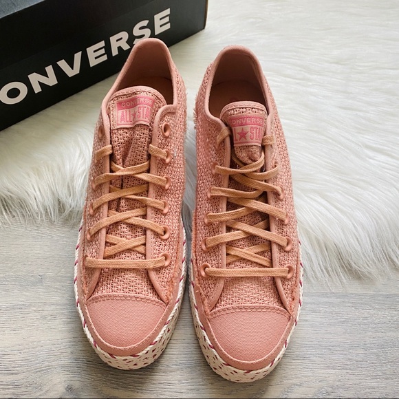 NWT Converse Chuck Taylor All Star Low Top Women’s - Picture 4 of 10